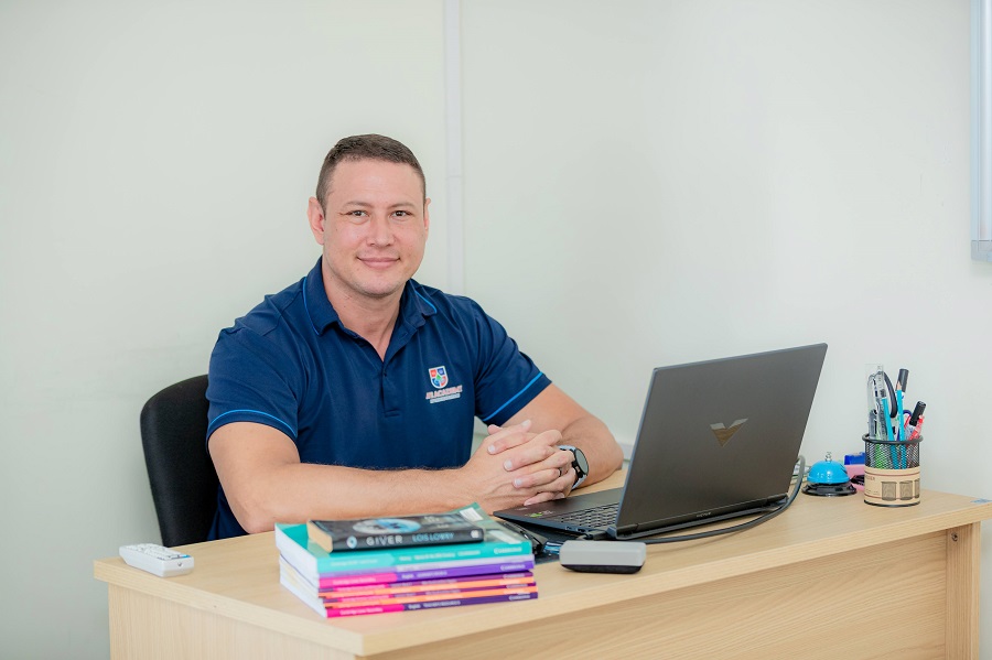 Mr. Dillon Peyper - Ave Academy Teacher