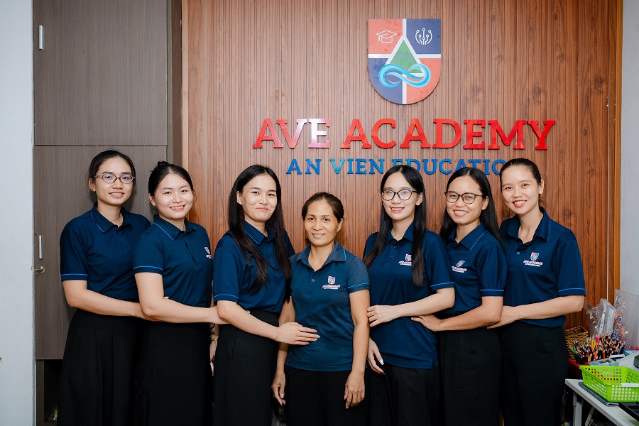 TEaching Assistants AVE Academy